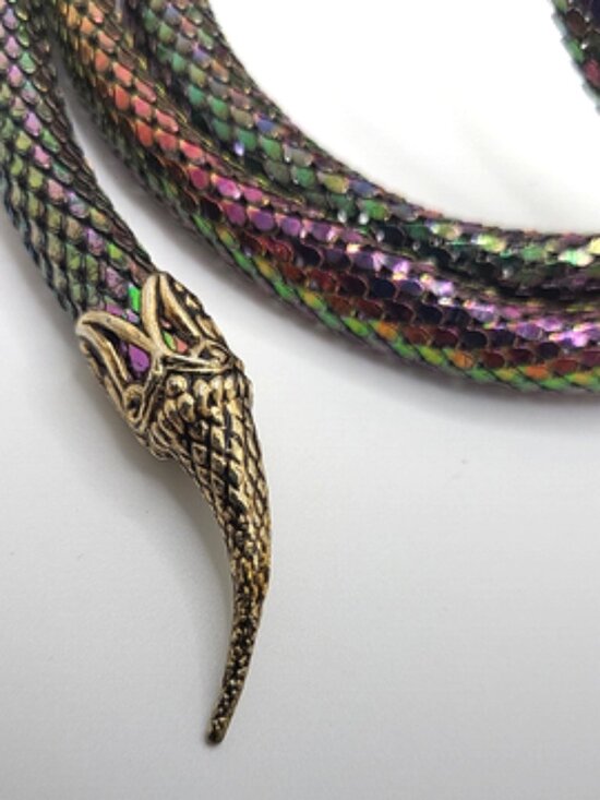 Vintage 1970\'s DL Auld Rainbow Iridescent Mesh Snake Belt  Blue Eyes 36\
